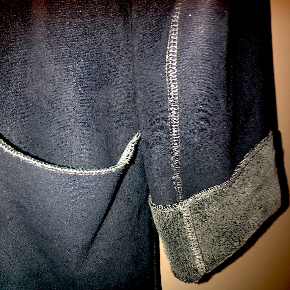 Reversible light weight jacket - Picture 3 of 5